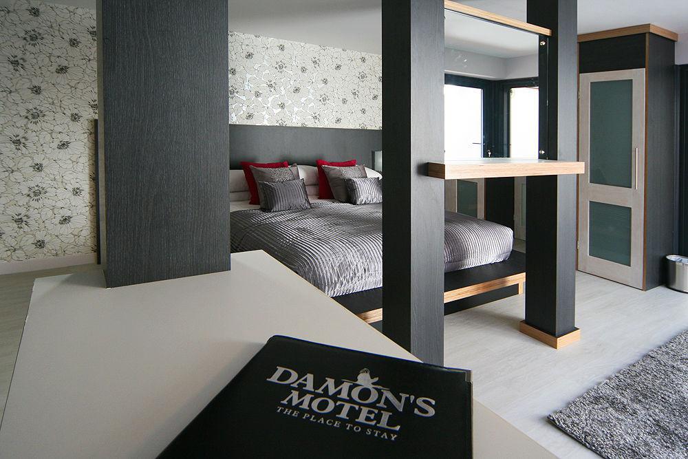 Damon'S Hotel 林肯 外观 照片